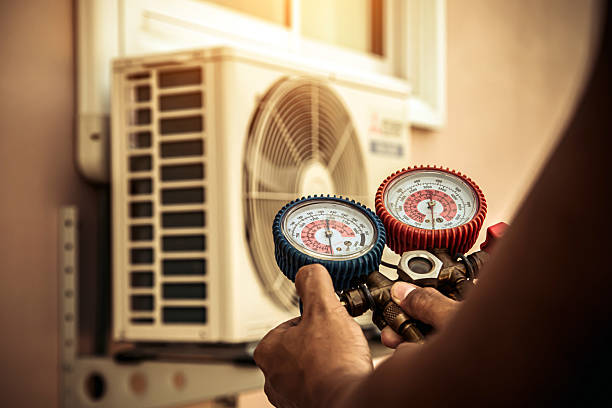 Professional Hvac technician working in Pine Lake, GA